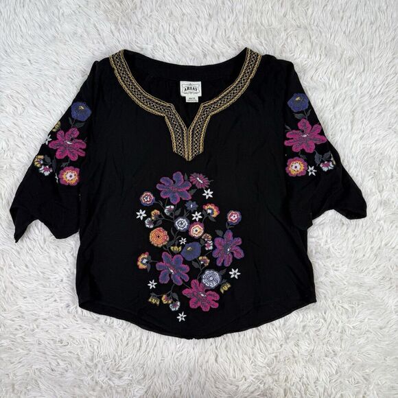 Ariat Black Floral Embroidered Top 3/4 Sleeve V-Neck Blouse Shirt Womens Size XS - Picture 1 of 11